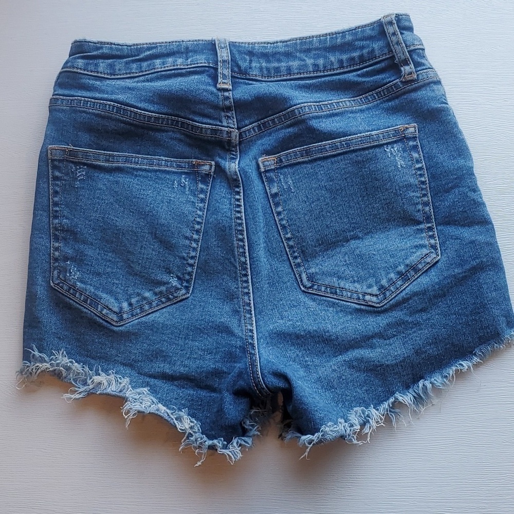 We the Free Free People Medium Blue Wash CRVY Vintage High Rise Jean Shorts 25 - Picture 7 of 7